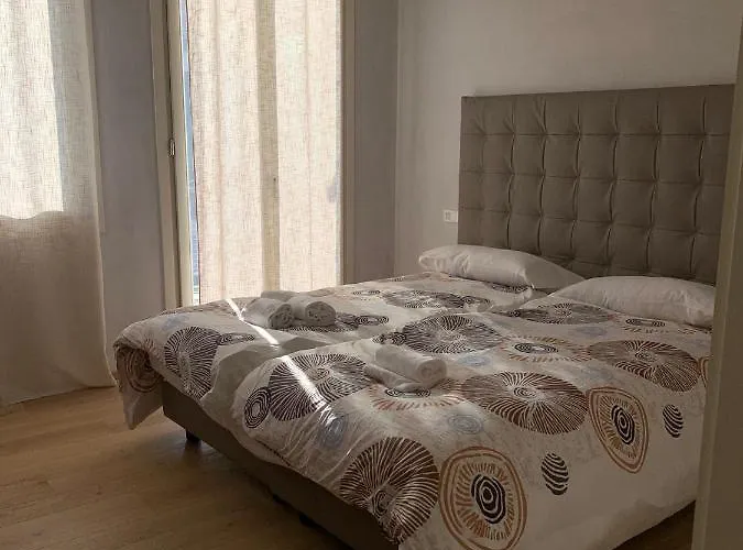 Azapartments